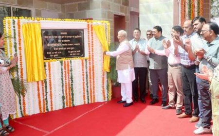 लोकभवन राज्य की प्रशासनिक गरिमा का प्रतीक- राज्यपाल पटेल