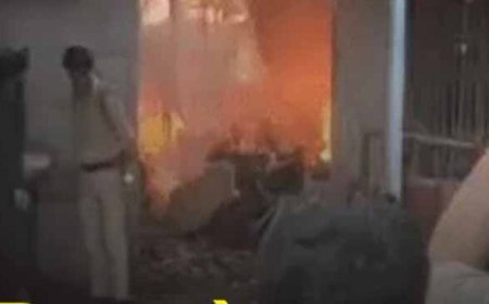 भोपाल थाने में भीषण आग: हनुमानगंज परिसर में 30 वाहन जले, 6 पूरी तरह खाक