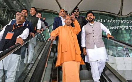 जेवर की गलियों में गूंजा मुख्यमंत्री योगी आदित्यनाथ पर लिखा गया गीत