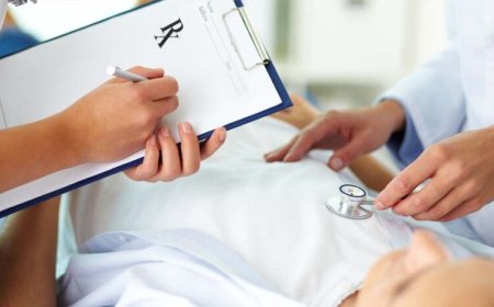 केरल की तुलना में एमपी में इलाज 4 गुना सस्ता, फिर भी 43% जनता को खुद खर्च करना पड़ रहा है ट्रीटमेंट पर