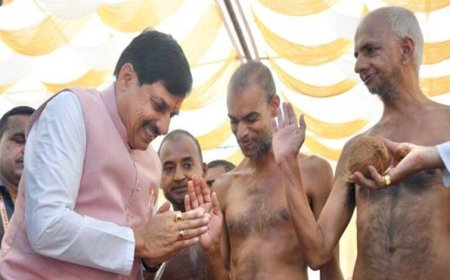 मुख्यमंत्री डॉ. यादव ने महावीर जयंती पर श्रमण मुनि 108 संभव सागर जी महाराज का आशीर्वाद प्राप्त किया