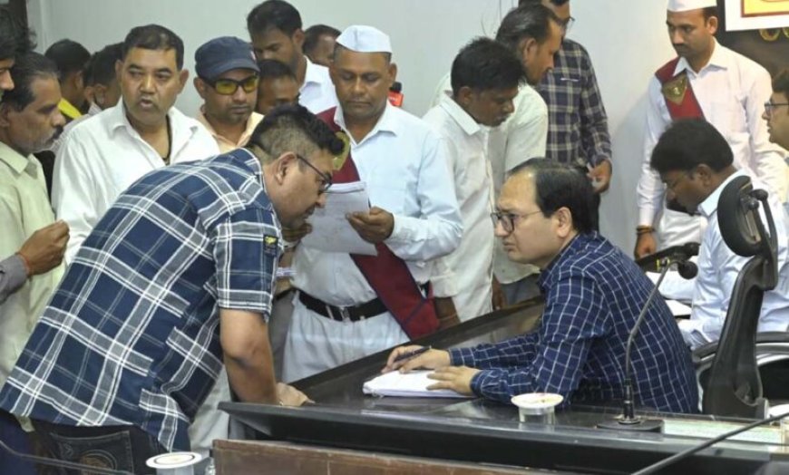 कलेक्टर ने जनदर्शन सुनी आमलोगों की समस्याएं, संबंधित अधिकारियों को त्वरित कार्यवाही के निर्देश