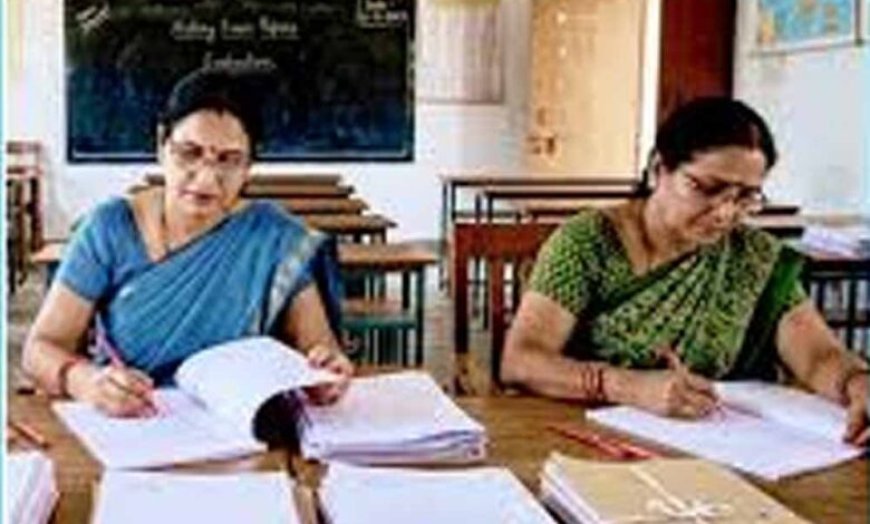 दूसरा चरण शुरू: 25 हजार कॉपियों का मूल्यांकन, 300 शिक्षक जुटे जांच में