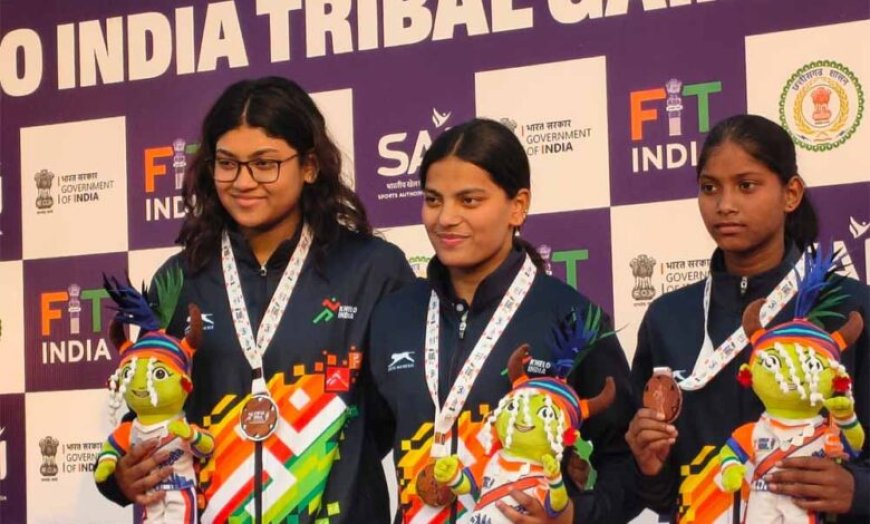 कर्नाटक के तैराक मणिकांता ने स्वर्ण पदकों की हैट्रिक पूरी की, छत्तीसगढ़ की अनुष्का भगत ने जीता दूसरा पदक
