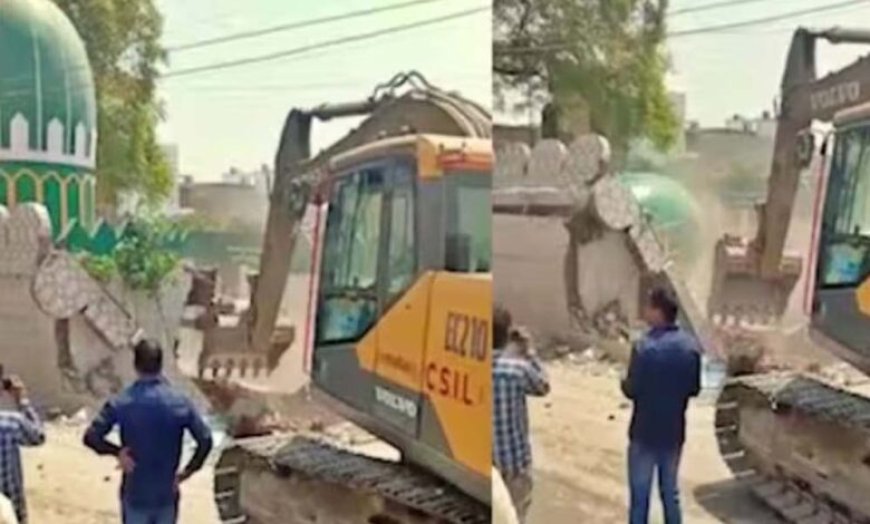 गोरखपुर में जाफर अली शाह मासूम की मजार पर बुलडोजर कार्रवाई, सरकारी जमीन मुक्त कराई