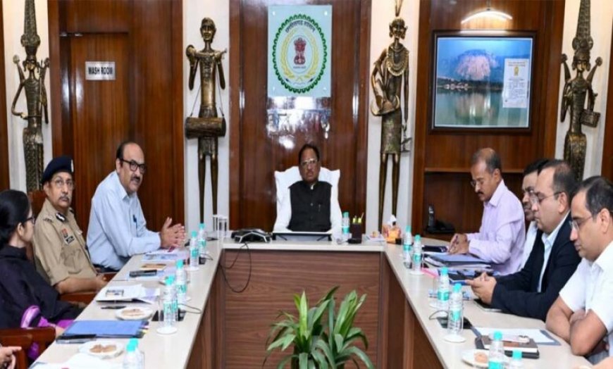 पश्चिम एशिया की परिस्थितियों पर मुख्यमंत्री की उच्चस्तरीय समीक्षा: वीडियो कॉन्फ्रेंसिंग के माध्यम से कमिश्नर, आईजी और कलेक्टरों को दिए निर्देश