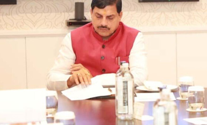 एमपी में सख्त एक्शन का ट्रेंड: 8 कलेक्टर और 7 एसपी पर गिरी कार्रवाई, लापरवाह अफसर रहे सीएम के निशाने पर