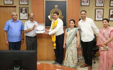 पुलिस मुख्यालय परिवार द्वारा नौसेवानिवृत्‍त कर्मचारियों को भावभीनी विदाई