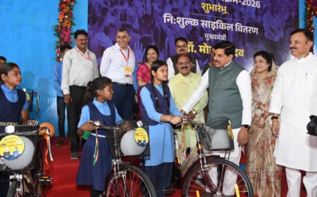 सरकारी स्कूलों पर बढ़ा भरोसा, नामांकन में 32.4% की भारी बढ़ोतरी, सीएम डॉ. यादव ने किया ‘स्कूल चले हम’ अभियान का आगाज