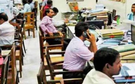 जनगणना के चलते सख्ती: अधिकारियों-कर्मचारियों की छुट्टियां रद्द
