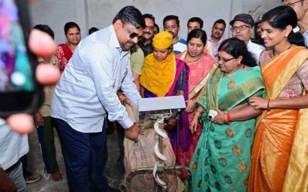 मंत्री गजेन्द्र यादव ने उचित मूल्य दुकान का किया औचक निरीक्षण