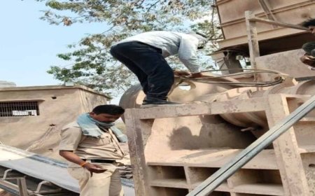रायपुर में खनिज विभाग का बड़ा एक्शन: 2 चूना पत्थर खदानें सील, 7 हाइवा जब्त