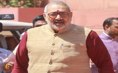 संसद में विवादित बयान: गिरिराज सिंह का आरोप—‘राहुल गांधी LoP की तरह नहीं, पाकिस्तान की भाषा बोल रहे थे’