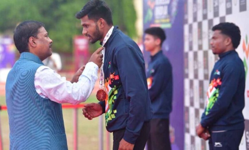 जगदलपुर में जनजातीय खेलों का जलवा, ओडिशा ने जीता खिताब, झारखंड दूसरे स्थान पर