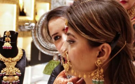 Gold-Silver Prices में जोरदार उछाल: इंपोर्ट ड्यूटी बढ़ते ही चांदी 3 लाख के करीब, जानें सोने के नए रेट