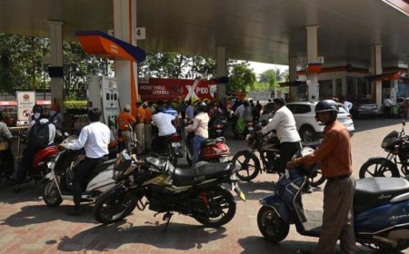 भारत पर मंडराया ईंधन संकट! सिर्फ एक दिन बाद रुक सकता है रूसी तेल, पेट्रोल-डीजल की बढ़ेगी चिंता