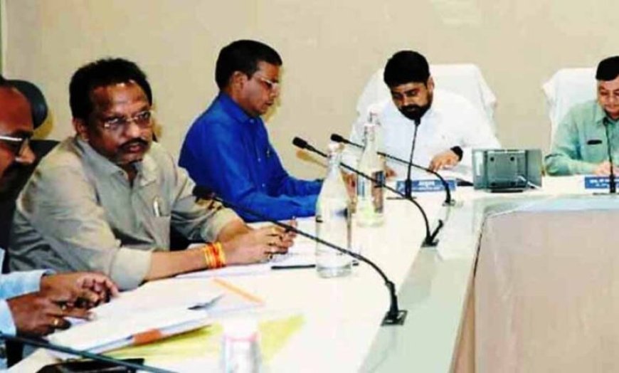 विकास कार्यों में देरी बर्दाश्त नहीं, उद्योग मंत्री देवांगन ने अधिकारियों को दिए सख्त निर्देश