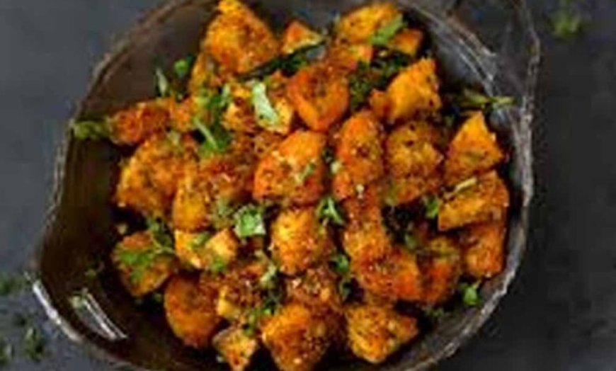कच्चे केले की सूखी सब्जी: देसी मसालों के साथ बनने वाली स्वादिष्ट और हेल्दी रेसिपी