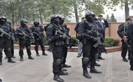 शिवसेना UBT में बढ़ा सियासी घमासान, 6 बागी सांसदों को मिली Y+ सुरक्षा, कार्यकर्ताओं का प्रदर्शन