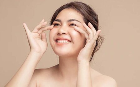 ग्लास स्किन पाने के आसान घरेलू उपाय, रसोई की चीजों से निखरेगा चेहरा