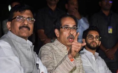 आदित्य के लिए ‘कुर्बानी’ देने वाला नेता भी बागी, उद्धव ठाकरे के सामने गहराया अस्तित्व का संकट