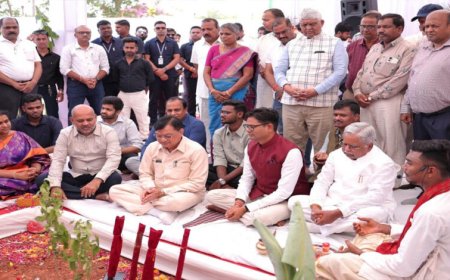 वाणिज्य एवं उद्योग मंत्री लखन लाल देवांगन तथा आवास एवं पर्यावरण मंत्री ओ.पी. चौधरी ने गारमेंट मैन्युफैक्चरिंग यूनिट का किया भूमिपूजन