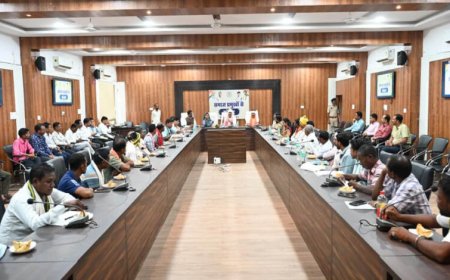 रायपुर : नक्सल मुक्त बस्तर के नव निर्माण में समाज निभाए अग्रणी भूमिका : उप मुख्यमंत्री विजय शर्मा