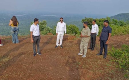 छत्तीसगढ़ पर्यटन मंडल के प्रबंध संचालक  विवेक आचार्य और अध्यक्ष  नीलू शर्मा ने प्रमुख पर्यटन स्थल राजमेरगढ़ का किया दौरा