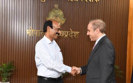 पुलिस महानिदेशक कैलाश मकवाणा से नीदरलैंड के कॉन्सुल जनरल ने की शिष्टाचार भेंट