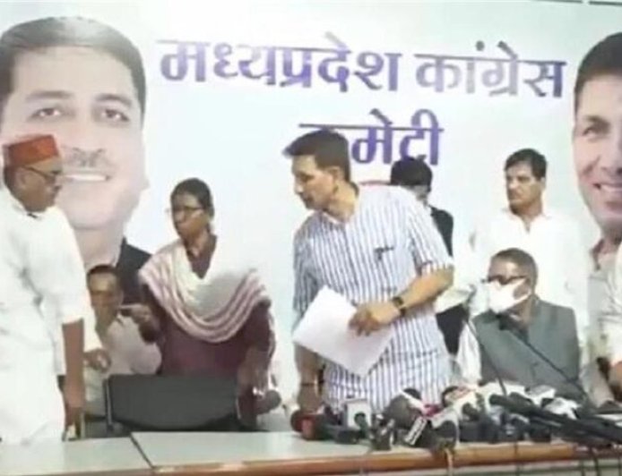 MP कांग्रेस में कुर्सी को लेकर चर्चा तेज, दिग्विजय सिंह का VIDEO वायरल; जीतू पटवारी ने दी सफाई