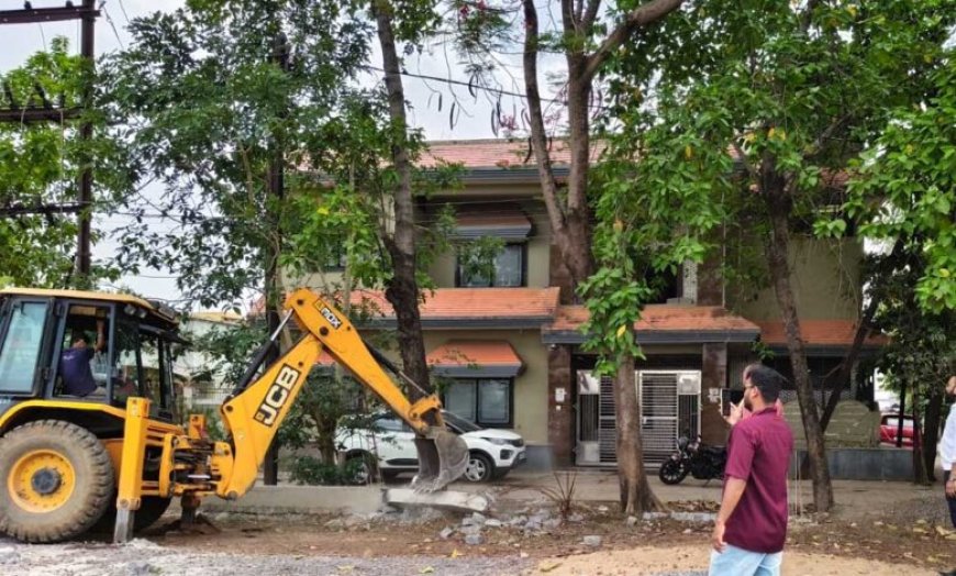 सेजबहार फेस-1 कॉलोनी की भूमि से अतिक्रमण हटाया, अवैध सड़क निर्माण पर मंडल की कार्रवाई