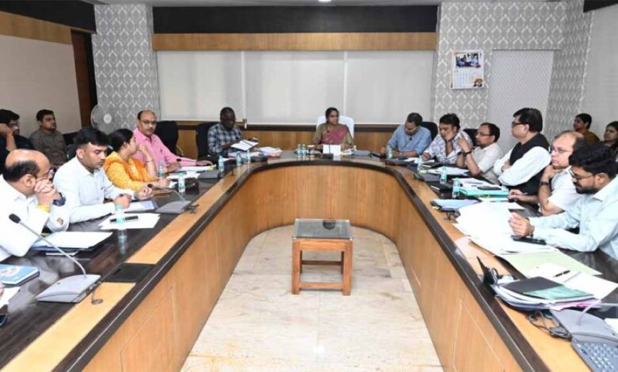 निर्माण और जन सुविधाएं विकसित करने के कार्यों को गति देने सक्रियता से करें मॉनिटरिंग – शंगीता आर