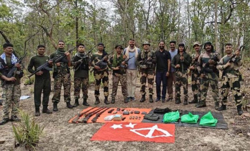 कांकेर के जंगल में नक्सलियों का विस्फोटक डंप बरामद, 4 बंदूकें और 2 वायरलेस सेट मिले