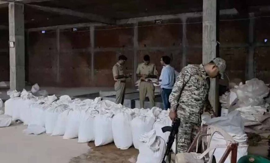 डिटर्जेंट गोदाम की आड़ में बन रहा था गुटखा, किराएदार की तलाश में जुटी पुलिस
