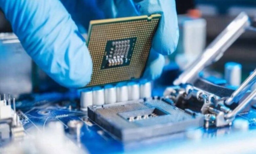 बस्तर के 30 मेधावी छात्र सीखेंगे सेमीकंडक्टर तकनीक, IIT मद्रास में मिलेगा विशेष प्रशिक्षण