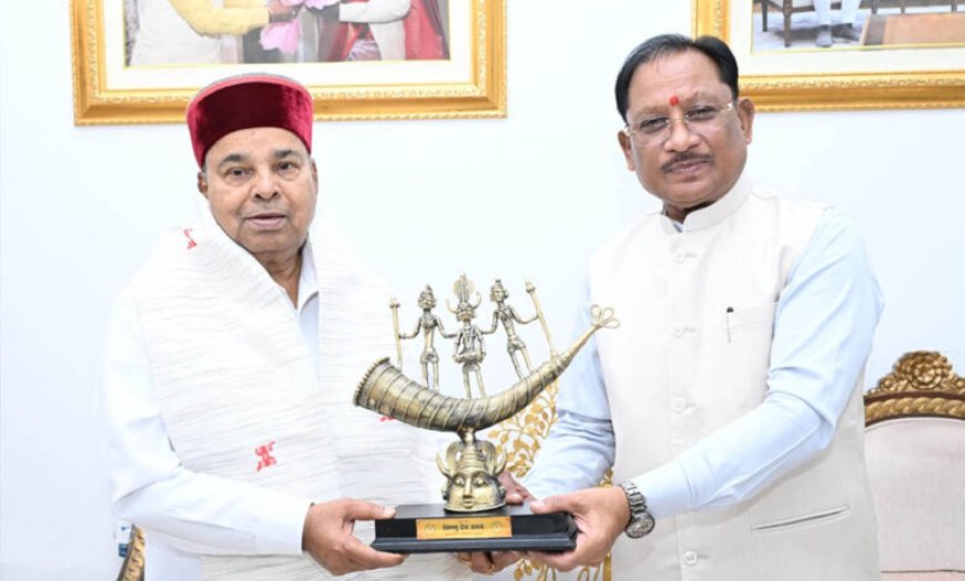 मुख्यमंत्री विष्णुदेव साय से कर्नाटक के राज्यपाल श्री थावरचंद गहलोत ने की सौजन्य भेंट