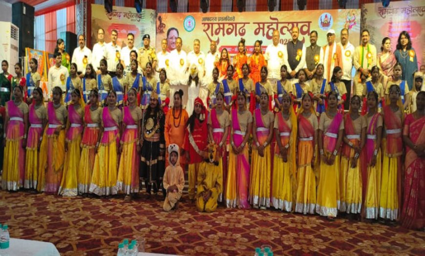 रायपुर : रामगढ़ महोत्सव में रामलीला, कवि सम्मेलन और ‘जटायु मोक्ष’ की प्रस्तुति ने बांधा समां