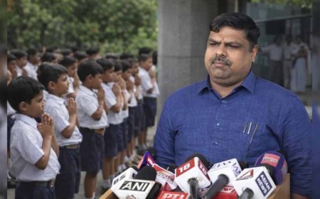 छत्तीसगढ़ के सरकारी स्कूलों में मंत्रोच्चार रहेगा अनिवार्य, शिक्षा मंत्री गजेन्द्र बोले- आदेश वापस नहीं होगा