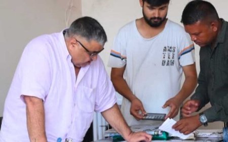 जनदर्शन में मंत्रीराजेश अग्रवाल ने सुनीं ग्रामीणों की समस्याएं, त्वरित समाधान के दिए निर्देश