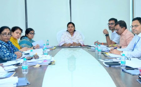 रायपुर : महिला एवं बाल विकास विभाग की योजनाओं का गोंडी एवं हल्बी भाषा में होगा व्यापक प्रचार-प्रसार- मंत्री राजवाड़े