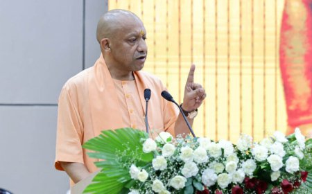यूपी की नौकरशाही पॉलिसी पैरालिसिस की शिकार नहीं: सीएम योगी