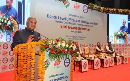 बूथ लेवल अधिकारी (बीएलओ) होते हैं लोकतंत्र की नींव : मुख्य निर्वाचन आयुक्त  कुमार