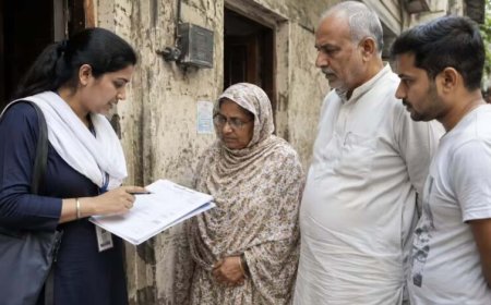 IR प्रक्रिया में बढ़ीं लोगों की मुश्किलें, कई इलाकों में घर-घर नहीं पहुंच रहे BLO
