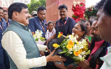 सीएम डॉ. मोहन ने 10 साल बाद दिया प्रमोशन, गदगद हुए कर्मचारी, ढोल-नगाड़ों से किया स्वागत
