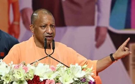 यूपी के 12 लाख शिक्षकों-कर्मचारियों को बड़ी सौगात, अब मिलेगा कैशलेस इलाज और बीमा कवर
