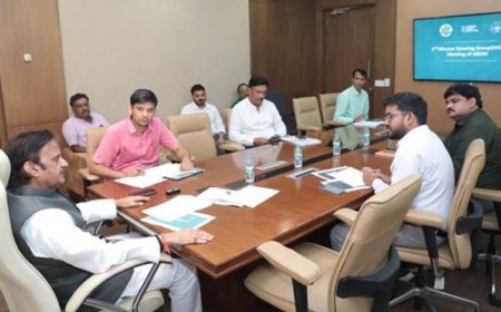 तकनीक के प्रभावी उपयोग से नागरिकों को बेहतर, त्वरित, पारदर्शी एवं गुणवत्तापूर्ण स्वास्थ्य सेवाएं उपलब्ध कराई जाएं: उप मुख्यमंत्री शुक्ल