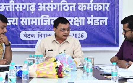 श्रम मंत्री की बैठक में बड़ा फैसला- असंगठित श्रमिकों के लिए बनेंगी नई योजनाएं