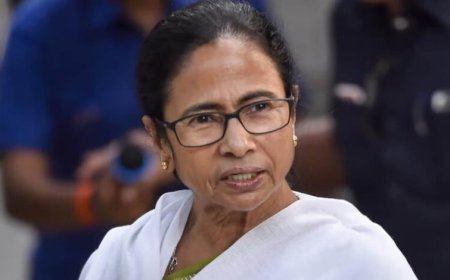 TMC में बढ़ा सियासी घमासान! नेता प्रतिपक्ष पद, पार्टी दफ्तर के बाद अब बैंक खाते पर भी विवाद