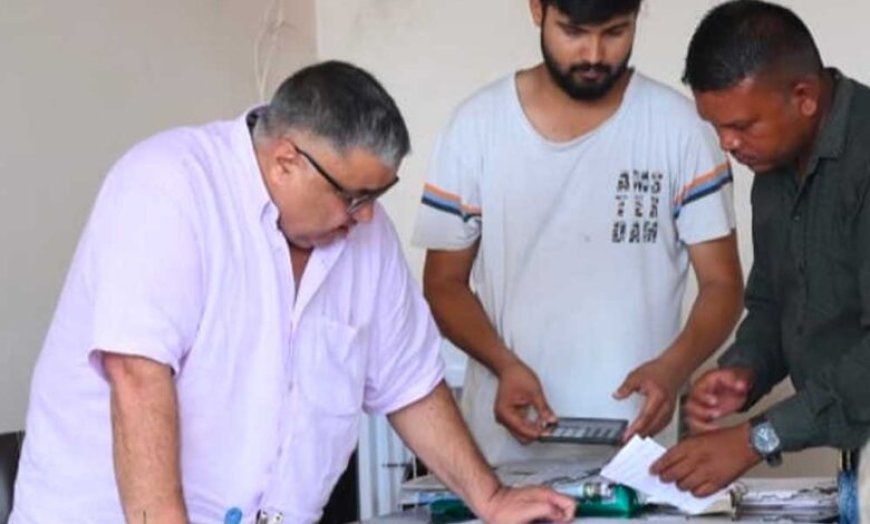 जनदर्शन में मंत्रीराजेश अग्रवाल ने सुनीं ग्रामीणों की समस्याएं, त्वरित समाधान के दिए निर्देश