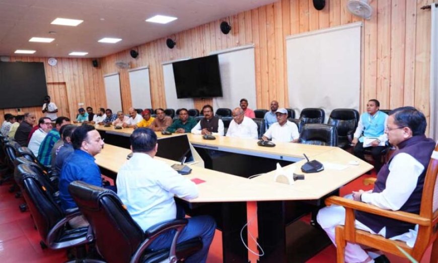देवभूमि और छत्तीसगढ़ के बीच बढ़ा वैचारिक सेतु:मुख्यमंत्री धामी से मिले छत्तीसगढ़ के मीडिया प्रतिनिधि